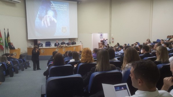 ADEPOL-SC realiza seminário com palestrantes de renome nacional