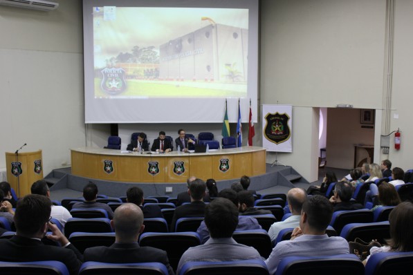 Curso de capacitação de delegados para atendimento a vítimas de violência doméstica