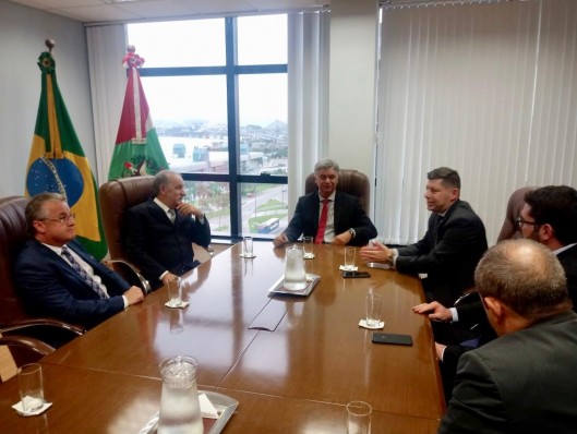 Nova diretoria da ADEPOL-SC visita presidente do TJ